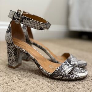 Vintage Havana snakeskin heels